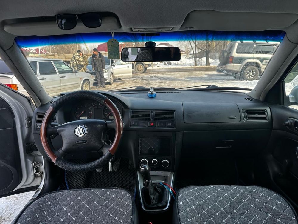 Volkswagen Golf 4