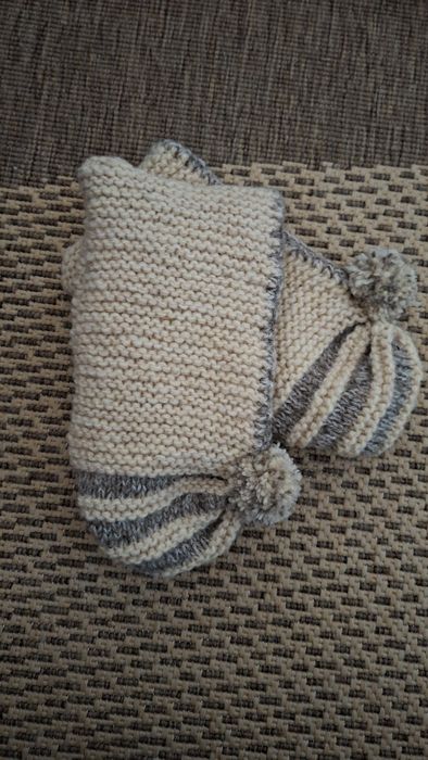 Вълнени чорапи и терлици, шапки по поръчка!