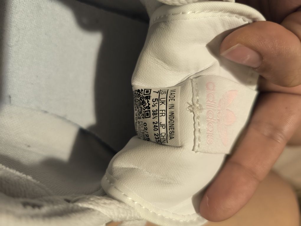Дамски маратонки adidas continental 80