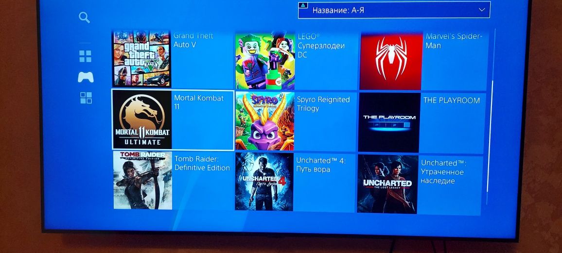 Продаю Sony Play Station-4 Slim 1TB 2джойстика оригинал!