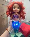 Papusa interactiva Ariel mica sirena Jack Russell disney