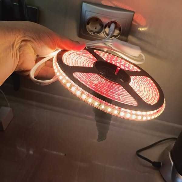 НОВA! Водоустойчива LED лента 220V с ключ, 2м или 5м, топло бяла