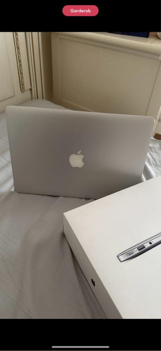 MacBook Air 2017 года.