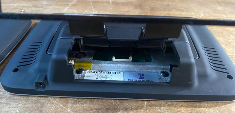 Monitoare tetiere BMW 11” Touch screen Originale OEM