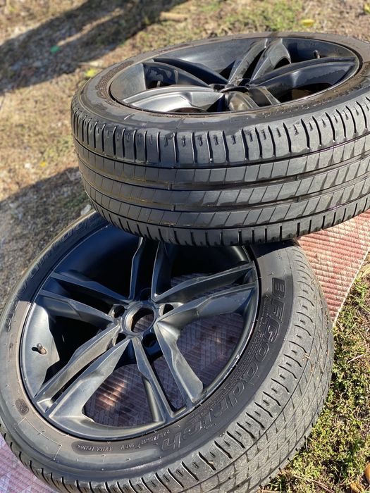 Vând jante din aliaj cu tot cu anvelope de vara pe 18, 245/45R182