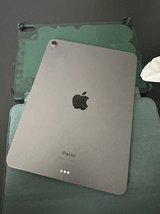 Ipad Air 5 functional pentru piese