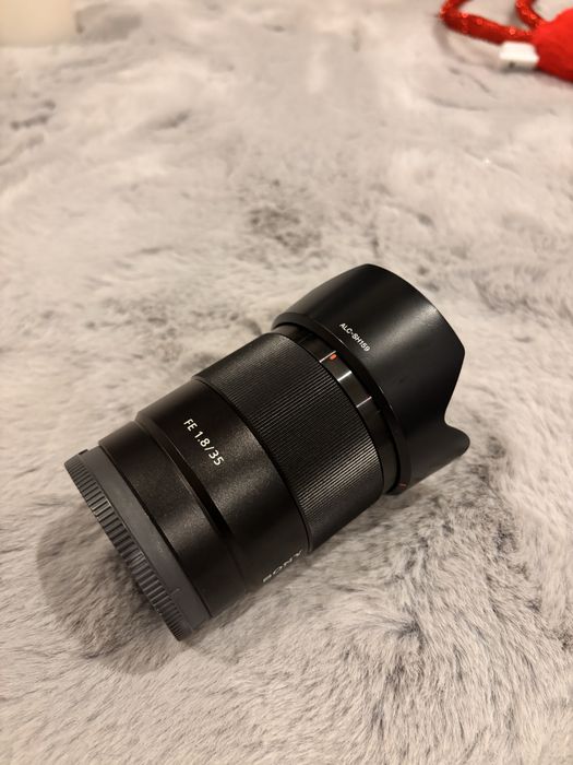 Obiectiv Sony 35mm 1.8