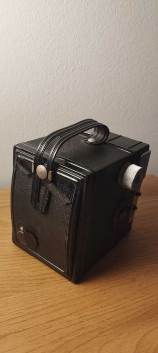 Колекционерска винтидж камера Coronet Consul - Англия 1950г. 6x9см.