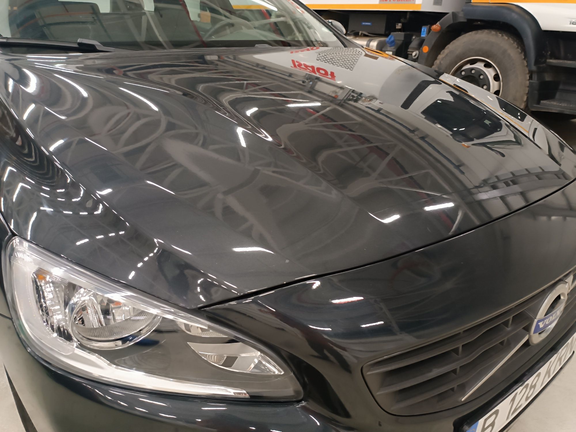 Detailing auto profesional la tine acasă . Polish profesional .