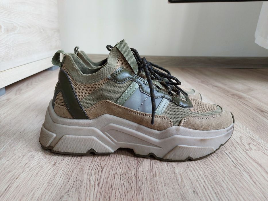 Încălțăminte sport marime 39