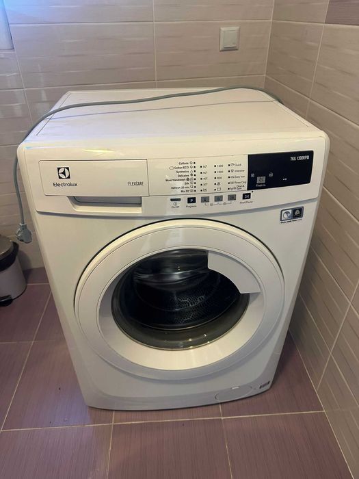 Masina de spalat rufe Electrolux EWF1274BW