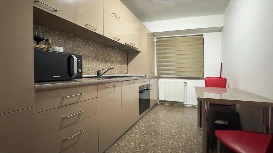 Apartament 3 camere de inchiriat | Termen lung | Zona Faleza Nord