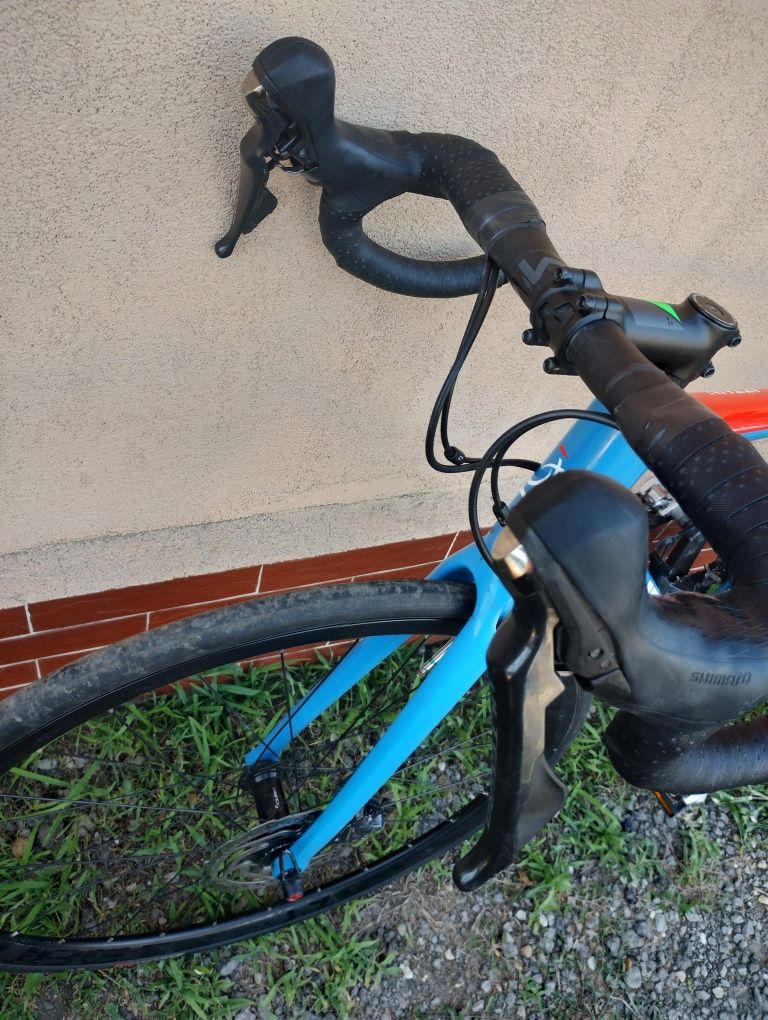 Cursiera Cube attain Gtc 2020 (mărime M-53) cadru carbon ultegra 2x11