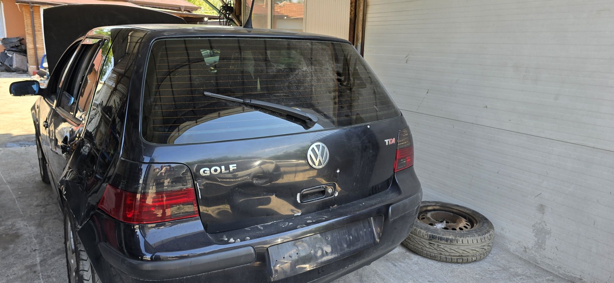 Продавам Golf 4 1.9 131 коня на части