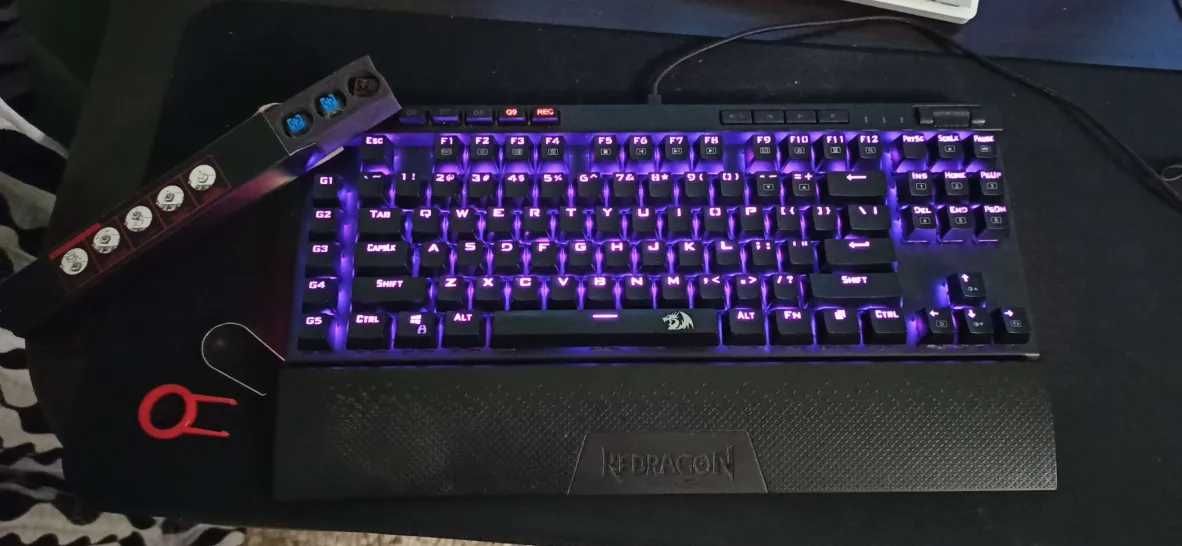 Tastatura Gaming Mecanica Redragon Magic Wand, RGB, Blue Switch, Negru