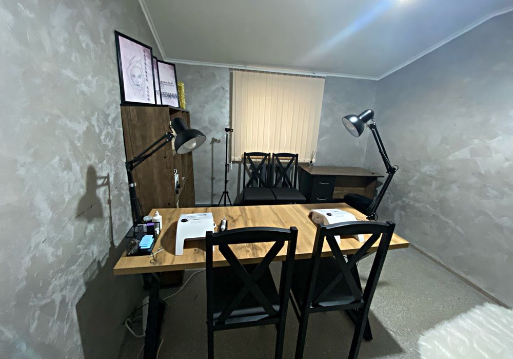 Продам студию-кабинет! Для мастера Маникюра!