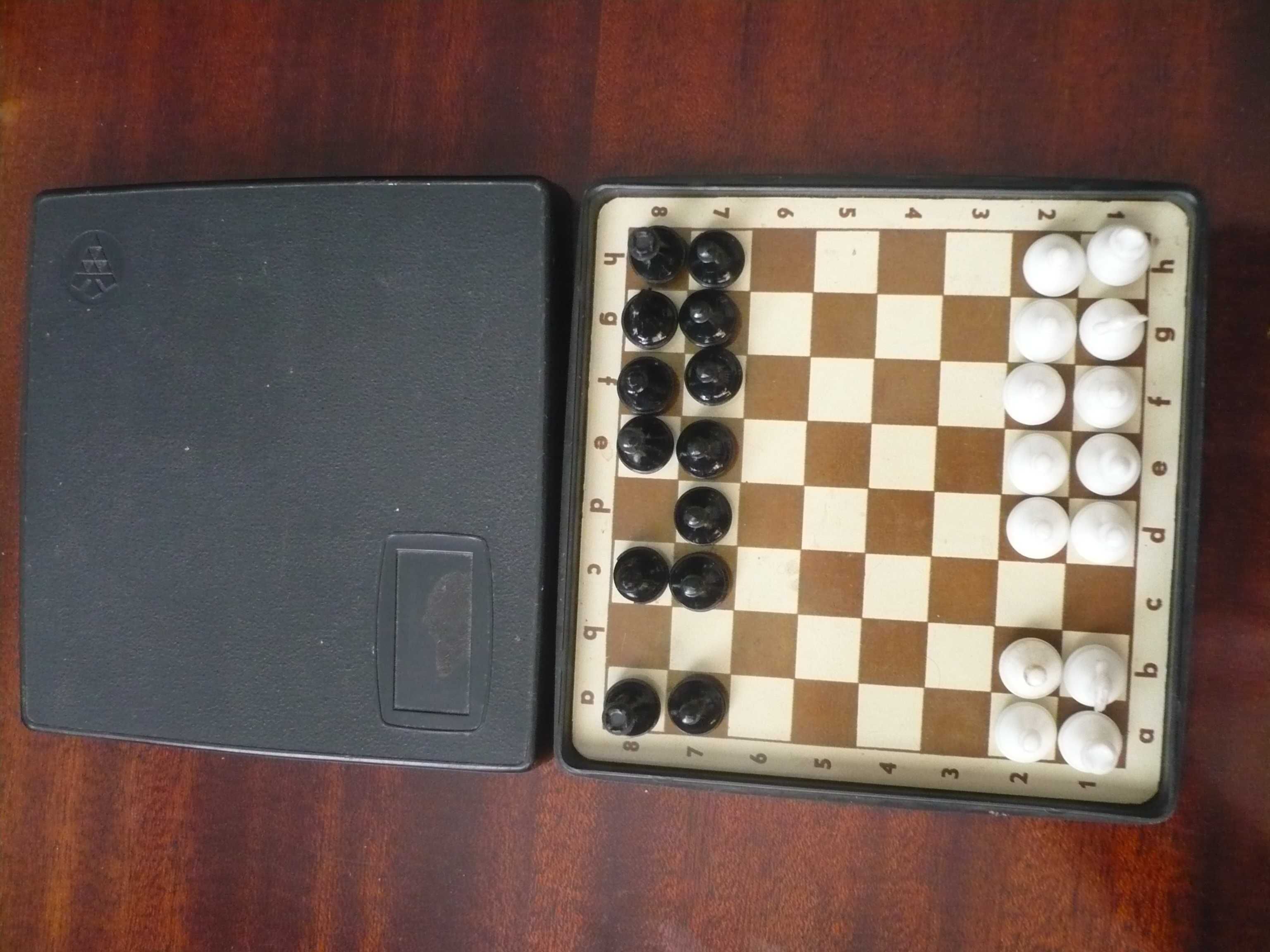 Шахматы советские магнитные дорожные сувенирные карманные
