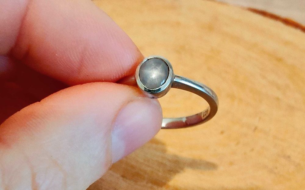 Inel din argint 925 cu safir alb stea - cristal natural