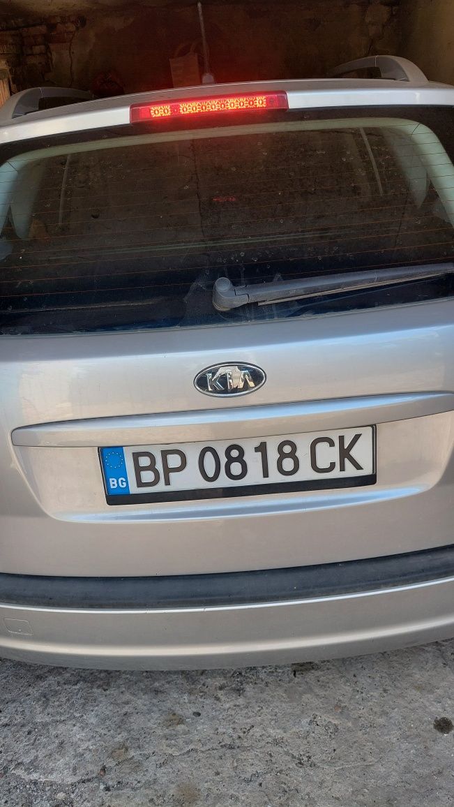 Прпдавам KIA CEED 2010