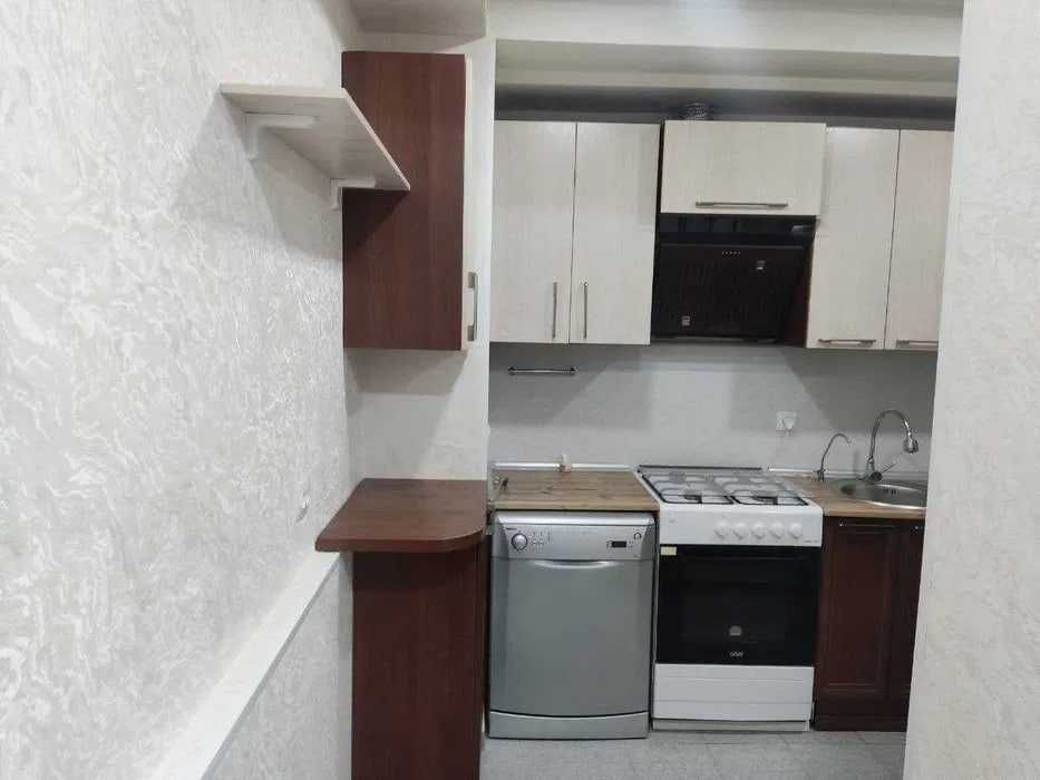 ID 3143 АРЕНДА  ДОМА 3 Комнатная в Новомосвковская. посолства Индия.