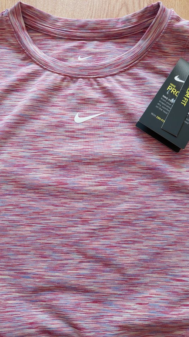 Adidas Пола-панталон   Nike Dri-fit дамски потник Reebok Crossfit