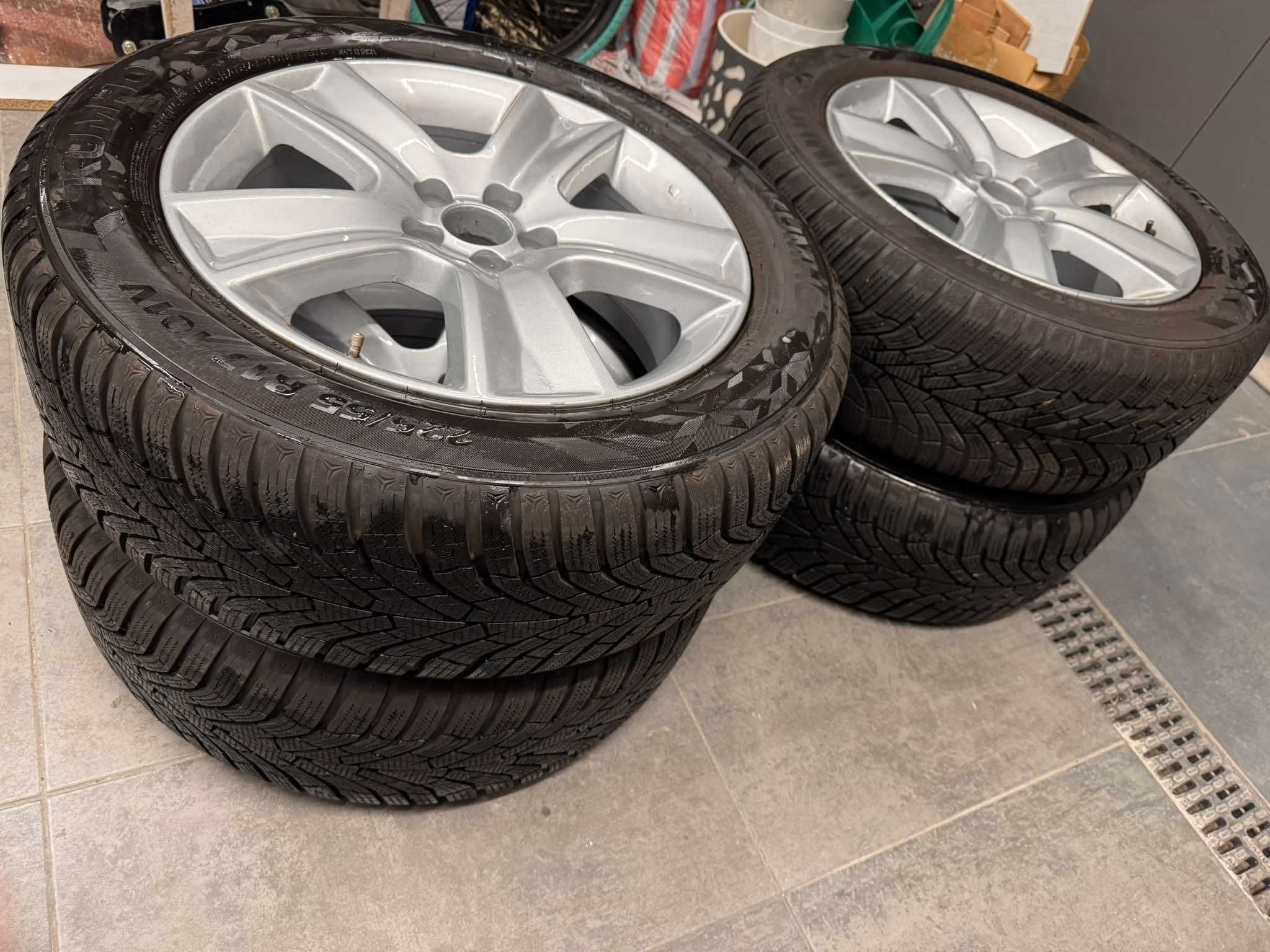 Зимни гуми Kumho 225/55/17