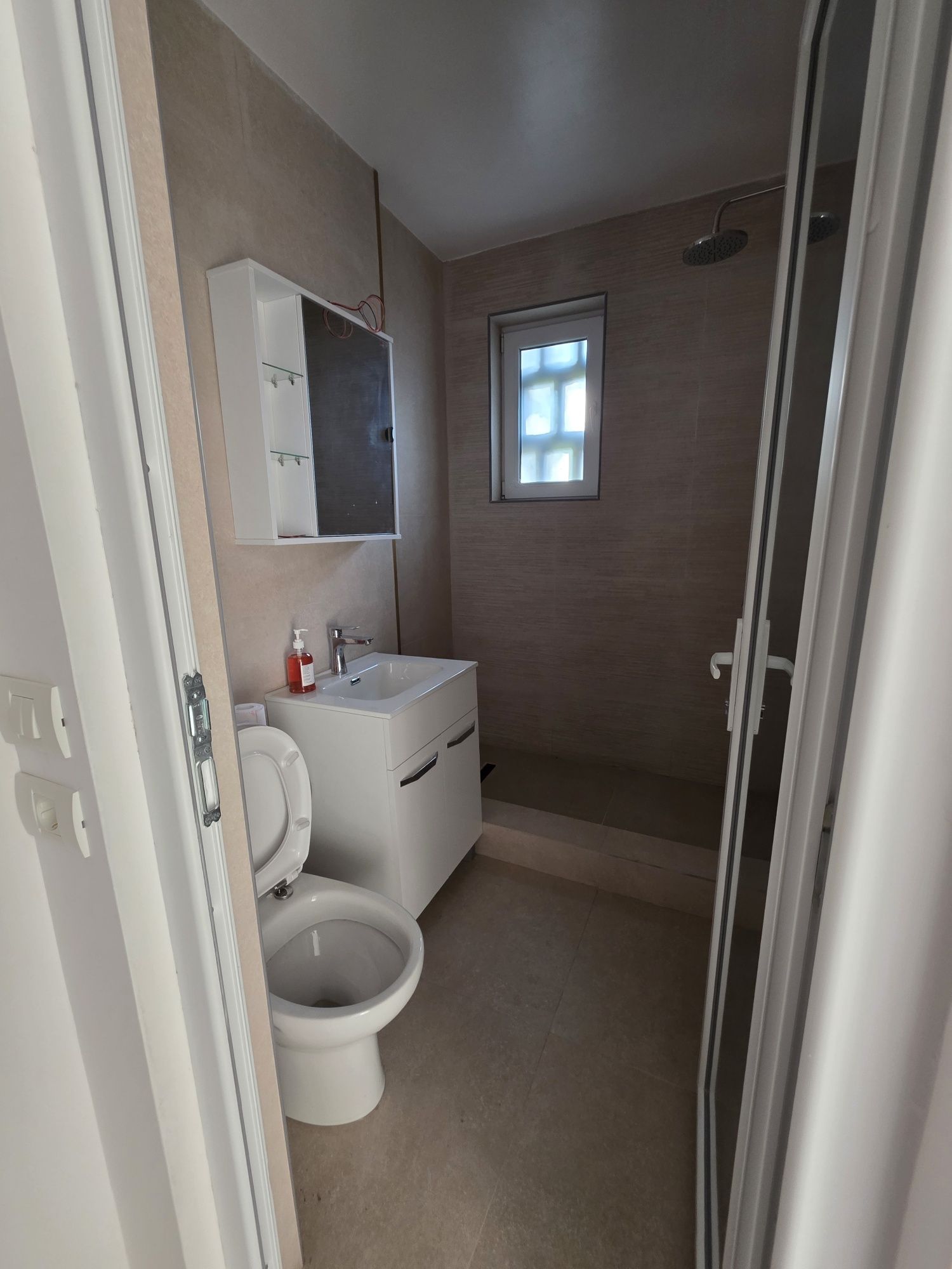 Apartament Aleea Trandafirilor
