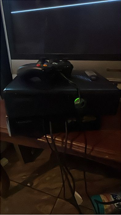 Vand XBOX360 sau scimb