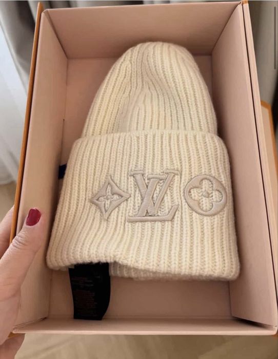 Шапка Louis Vuitton