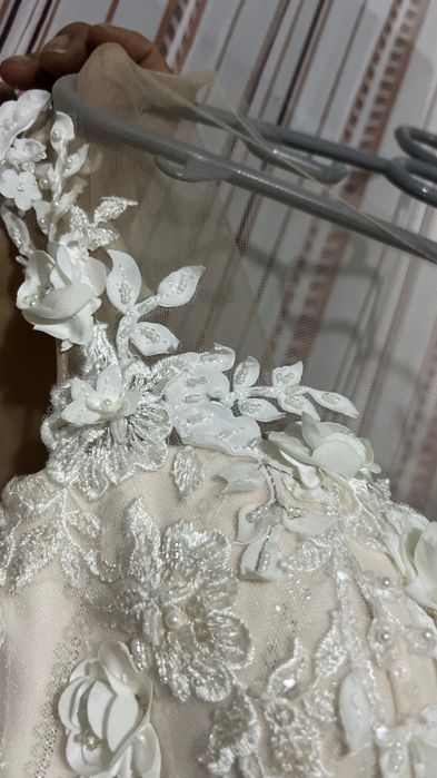 Vând rochie mireasa cu eticheta