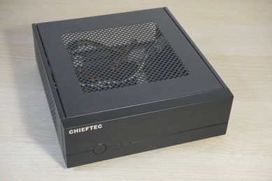 mini ITX SFF Кутия Chieftec - 196x215x67mm + 120W външно захранване