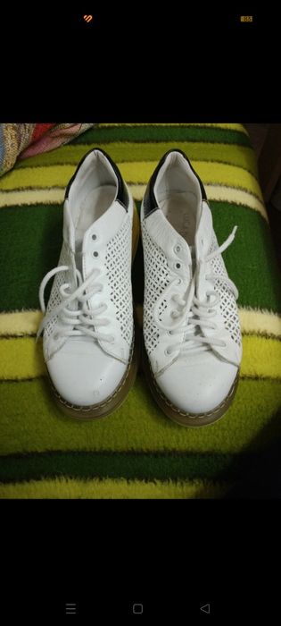 Pantofi piele cu platfoema.Foarte buna comoda nr 38