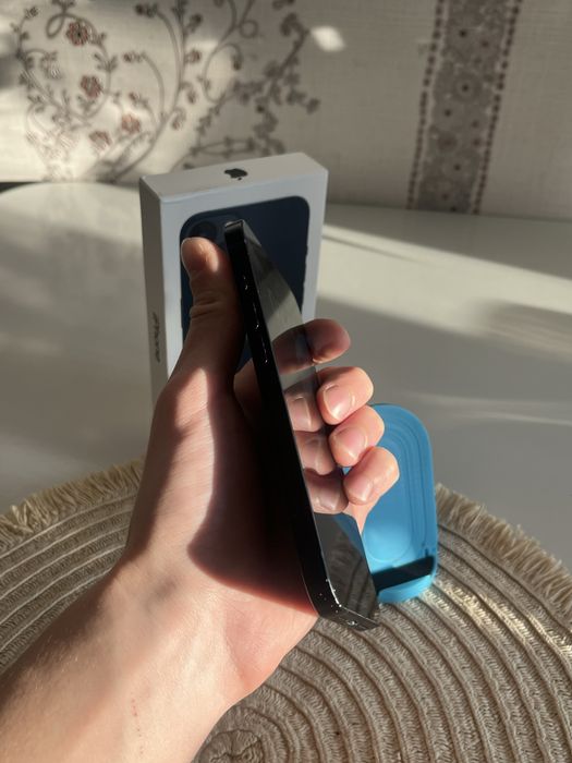 Iphone 13 в отличном состоянии