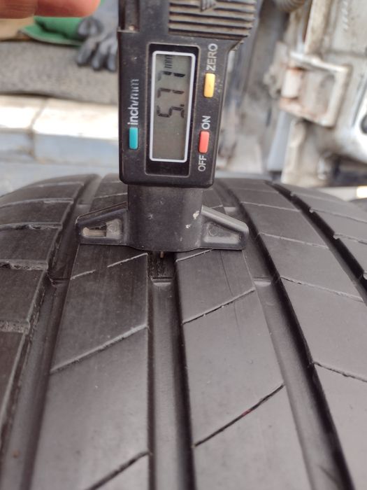Bridgestone T005 2бр.225/40/19 дот1022