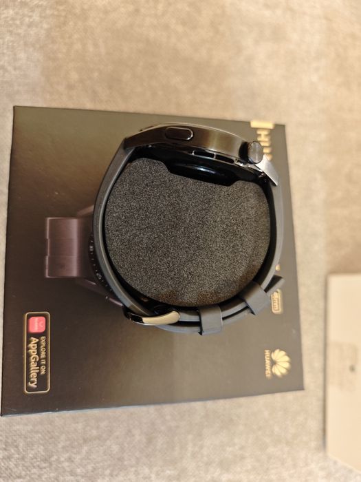 Часовник Huawei GT 3