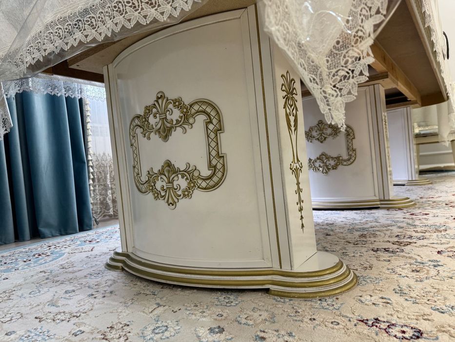 Продам стол 250тыс