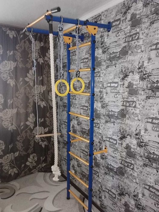 Детская шведская стенка