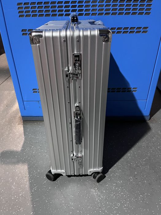 Vand troler aluminiu marca Rimowa