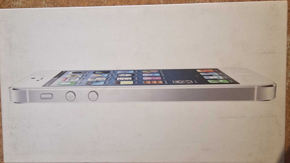 Чисто нови телефони IPhone SE
