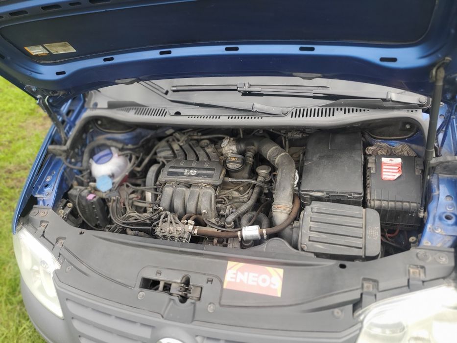 Vând Volkswagen Caddy Life 1,6 benzina+ gpl din 2006