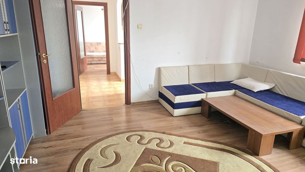Vand apartament 3 camere in Deva,  Piata Victoriei, etaj 3, mobilat