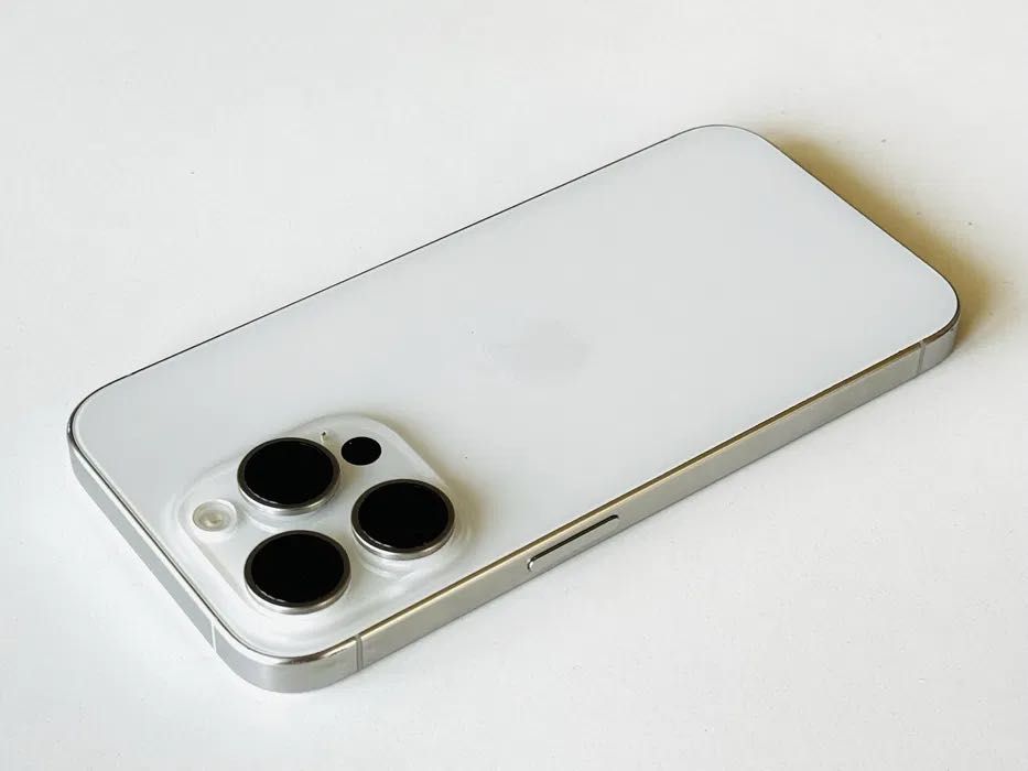НОВ! Iphone 15 Pro 128GB White Titanium 100% Батерия! Гаранция 6 мес