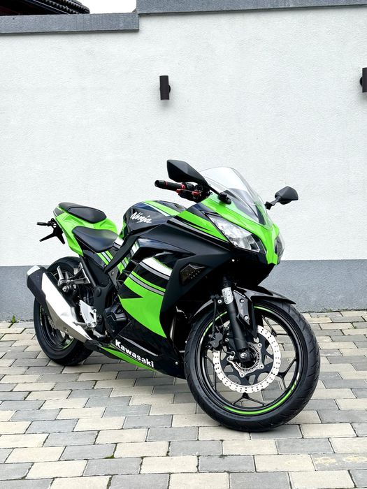 Kawasaki ninja 300