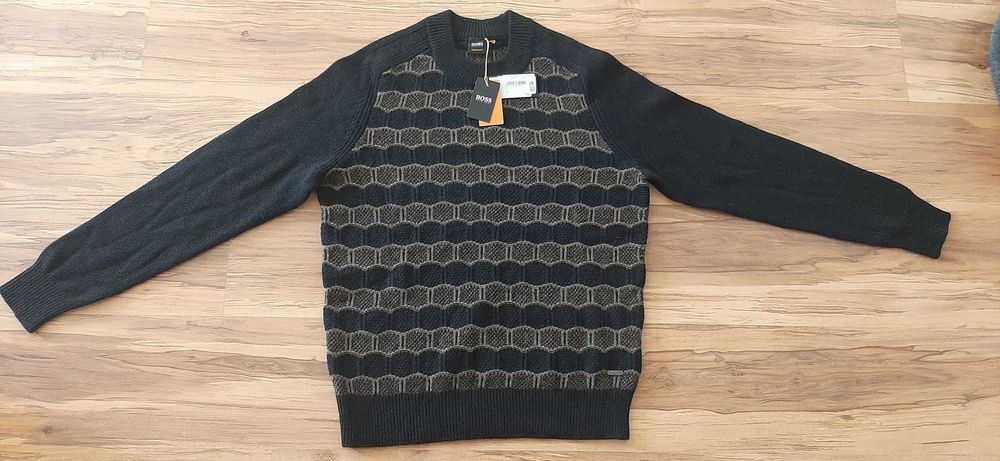 Pulover HUGO BOSS barbati-marimea L