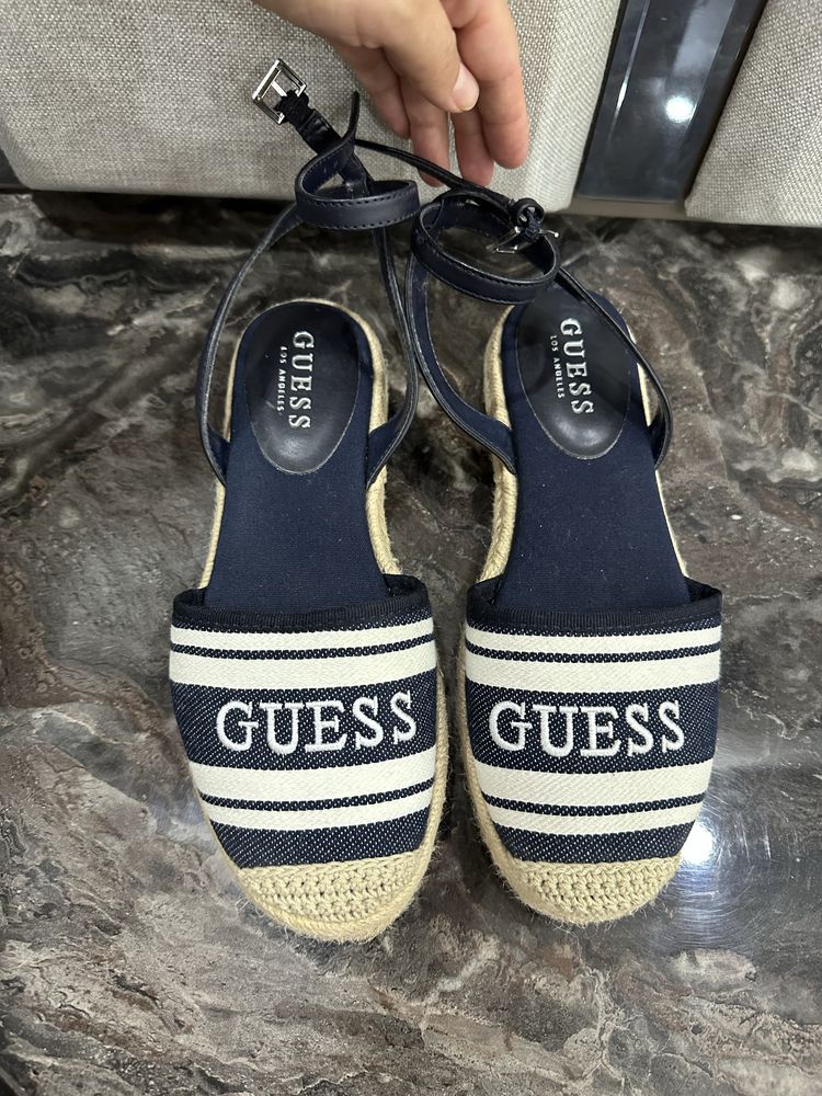 Дамски еспадрили Guess