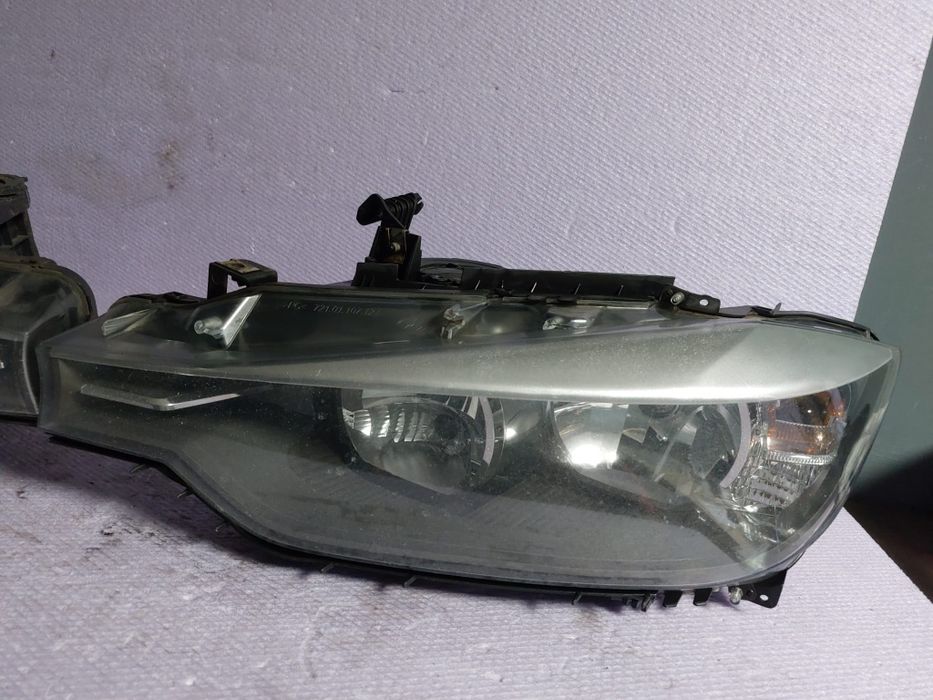 faruri BMW Seria 3 F30/F31 stânga + dreapta xyz