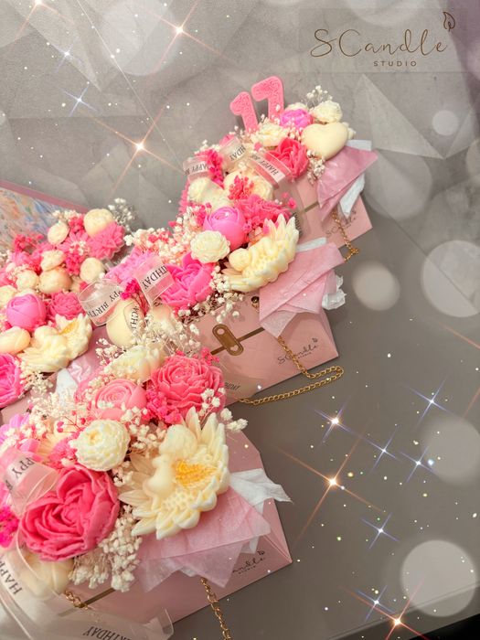 Aranjament flori din ceara de soia