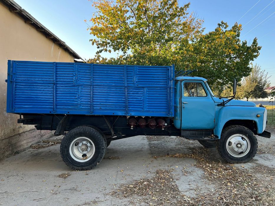 Moshin sotiladi olish kerak haydash kerak