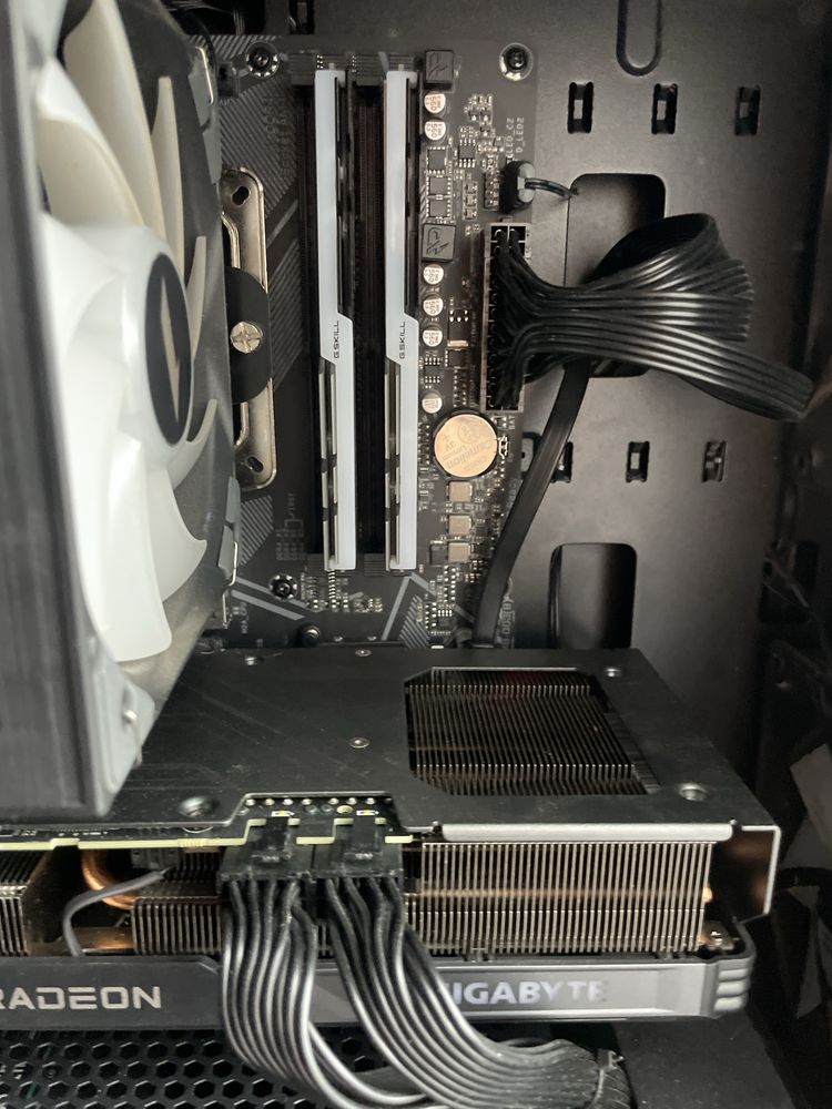 Продам ПК Ryzen 7 5700X3D + RX7600XT