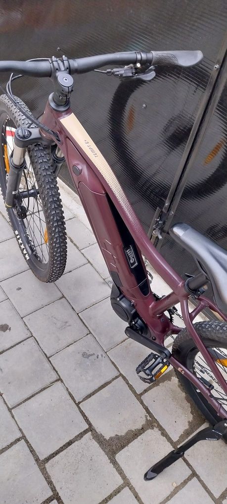 Bicicletă electrica Giant, cadrul XS,roți 27,5